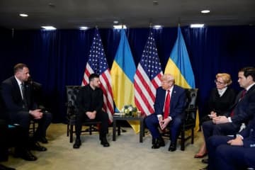 トランプ氏、ウクライナにロシアとの戦争継続促す　和平調停から一転