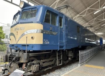 京都鉄博、EF58形に5種のヘッドマーク掲出！寝台特急「あかつき」誕生60年記念