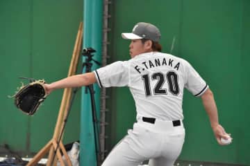 ロッテ・田中楓基「ゴロを打たせたりできると…」ツーシームを覚え投球の幅広がる。ファームの防御率1.86