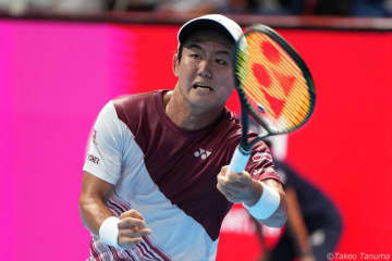 西岡良仁、今季4度目のツアー8強! 世界55位ムナルに快勝[ヨーロピアン・オープン]