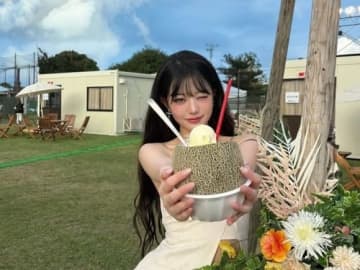 IVE ウォニョン、日本で夏の終わりを満喫！人形のようなビジュアルに反響