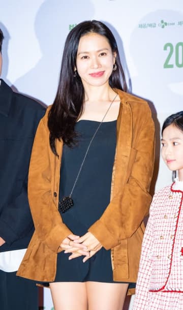 『愛の不時着』婚した夫ヒョンビンの“本当の感想”、ソン・イェジンが7年ぶり出演映画について語る