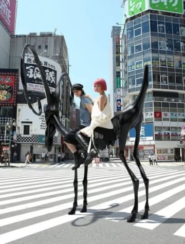 DAWN、日本の街中に出没！？バーチャルアーティストとして登場…東京での近況ショットも