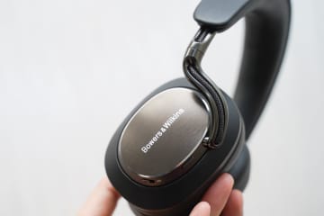 B&W、ゼロから再設計した“ワイヤレスヘッドフォンのリファレンス”「Px8 S2」