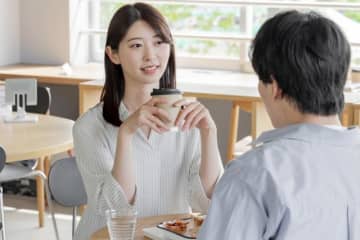 恋人の“過去の恋愛”…知りたい？ 知りたくない？「事あるごとに残像が…」「知ってプラスになることが1ミリもない」アンケート結果発表