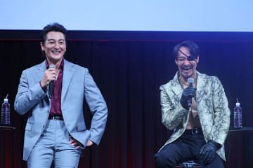 「龍が如く×日本統一」裏社会ドラマの撮影舞台裏で主役がマドレーヌぱくぱく