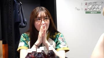 “すっぴんメガネ”でこの破壊力！美女雀士・東城りお、不意に映り込んだメガネ姿に界隈が騒然「あまりにも神すぎる」「話題もちきり」／麻雀・Mリーグ