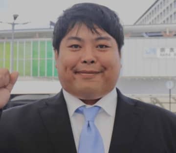 へずまりゅう氏、同僚議員と自身の給与明細をネットで公開。「給料の明細上げてるけど本人に許可とってるの？」と疑問の声も