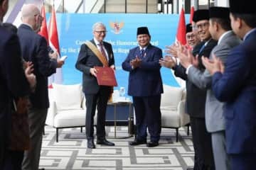 【インドネシア】大統領がゲイツ氏と会談、協力可能性を協議［社会］