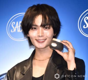 大西流星、胸元大胆にざっくり「ちょっと大人っぽく」　なにわ男子の“カラフル”から一変