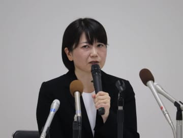 妻帯者である部下の男性とラブホテルに！女性前橋市長、謝罪もアウト!?