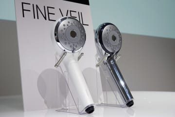 パナソニック、美容向けシャワーヘッド市場に参入。開発に5年、極小バブル実現「FINE VEIL」