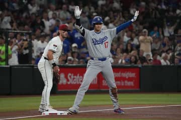 大谷翔平がまさかの“肘打ち”　TV中継にもハッキリ…笑撃の即謝罪に相手も「わろてるwww」