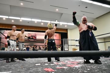 【大日本】中之上＆アンディがUWAタッグ王座奪取！ 伊東竜二はドラゴンスプラッシュでデスマッチ制す