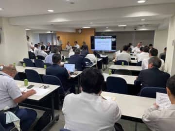 東京都遊協、ワンデーポートへ寄付金を贈呈