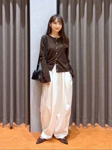 【ローリーズファーム】「ブラウン × 白」でこなれる♡ 今ちょうどいい「スイッチコーデ」