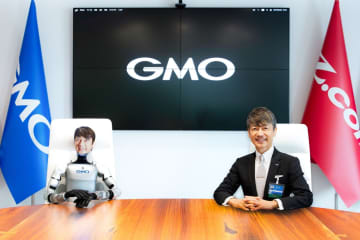GMO「ヒューマノイド 熊谷正寿」登場　国内初のロボット型CEO