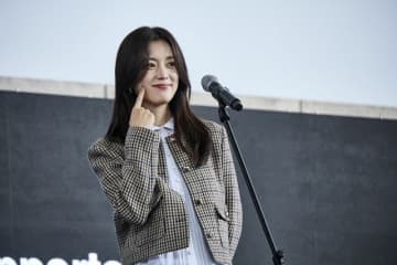 【韓国ドラマ】ハン・ヒョジュが小栗旬と釜山国際映画祭に登壇！Netflix日韓合作ドラマ『匿名の恋人たち』を「チョコレートのような作品」とアピール〈レポート〉