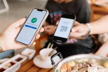 「QRコード決済」を使いすぎるとお金がなくなる!? 無意識にお金が消えるワケを解説