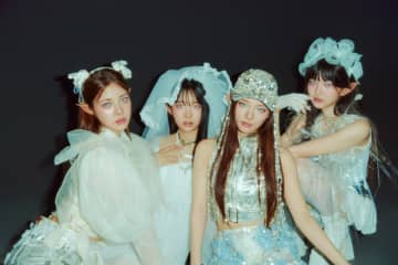 cosmosy、1st EPより「HIGH=LOVE」「Princess=Kiss」MV公開　唯一無二の世界観を映像で表現
