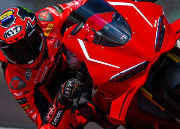 ドゥカティ新型パニガーレV4 R発表　最高速330km/hを実現する究極モデル