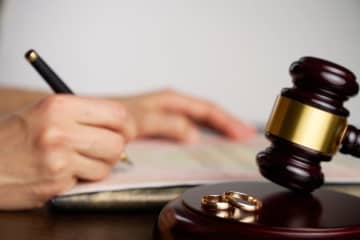 40代会社員、昨年離婚しました。「離婚時年金分割」というものを知らず、手続きをせずに1年近くたってしまったのですが、まだ間に合いますか？