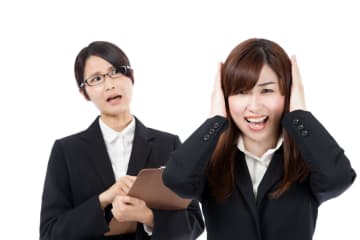 他人に厳しく自分に甘い人の特徴と心理とは？上手な付き合い方も解説