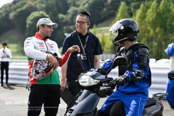 ザルコ先生が熱血指導！ 「安全にバイクに乗ることが重要だ」と生徒に呼びかけ／第17戦日本GP