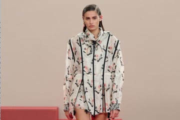 フェンディ 2026年春夏コレクション - ピクセルアートの世界へ