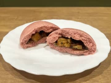 サツマイモ好きは絶対食べて！　ローソンの新作『中華まん』が秋のおやつに最高すぎた【実食レポ】