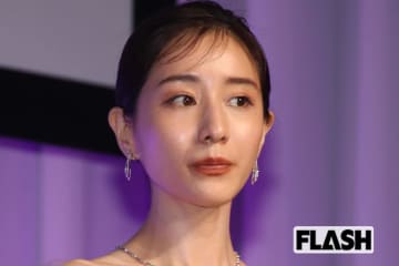 田中みな実　“やりすぎ美容法”に疑問の声も…朝のルーティン動画で見せた“大量サプリメント摂取”にファン驚愕