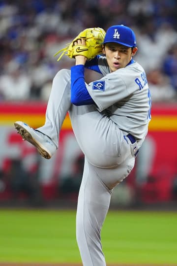 【劇的回復】佐々木朗希、ダイヤモンドバックス戦でみごとな抑え…「レジェンド左腕」の男気がドジャースに一筋の光明を