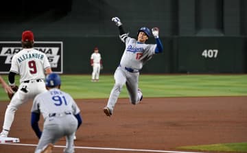 大谷翔平 HR級の特大三塁打で28試合連続出塁！ 勝負の継投で粘り勝ちのドジャースは地区優勝マジック1に