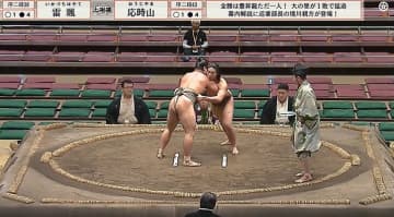 「えっっイケメン」モデル体型の力士が“突然”のカメラ目線、ファンうっとり 偶然の出来事に「カメラ目線いただきました」