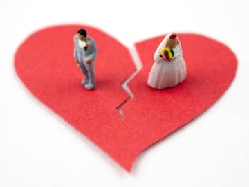 結婚あいさつのはずが「あ、息子の家政婦さんね」とは!? 12歳年下彼氏との驚きの“婚前契約”