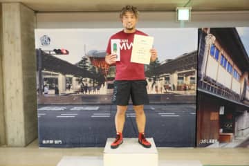 ＜レスリング＞【写真集】2025年マスターズ・オープン金沢大会／マスターズの部・表彰式