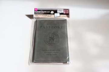 ダイソーに並んでるのが不思議…200円とは思えない高級感♡シンプルで使いやすいケース