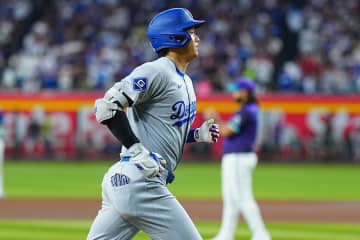 大谷翔平が打ち立てた“最強1番”の称号　メジャー史独走の異次元「50」…止まらぬ記録