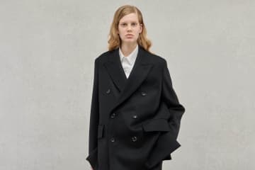 ザ・リラクス 2025年秋冬ウィメンズコレクション - 静謐さに交わる緊張と抜け感