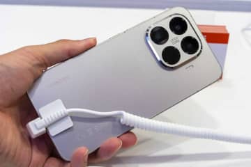 シャオミ、ライカトリプルカメラのスマホ「Xiaomi 15T」。約64800円から