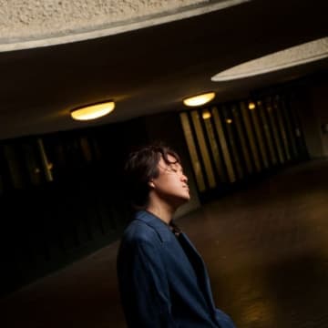 VivaOla、ニューEP『TWOTONE』リリース&「Justify」MV公開