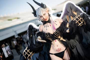 【コスプレ】ゲームキャラのような美貌に重厚な装束が似合いすぎ！『FGO』リリスの肢体があまりに艶っぽくて見惚れてしまう【写真8枚】