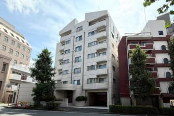 ヴェラハイツ広尾 6階｜「恵比寿」駅徒歩9分。広尾・恵比寿を日常に、上質な暮らしを。専有面積170㎡超、45帖超のLDK。都心を一望する、1フロア1住戸の大型住戸・専用駐車場付き