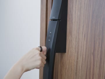 スマートリングでLIXIL玄関ドアのカギ開け閉め可能に