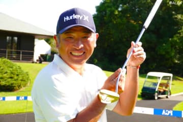 “ゴールドパター”の贈呈に感激「名前も入っている」　増田伸洋が初のメジャー連覇を狙う