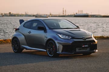 【GRヤリス“エアロパフォーマンスパッケージ”試乗】GT500ドライバー肝いりの開発。安心して踏み込める25式はDATも大幅進化
