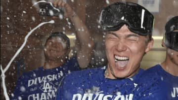 山本由伸、地区優勝後のシャンパンファイトで見せた“かわいすぎ”笑顔にネット歓喜「ほんますごい」「勝ち星がついて嬉しい」