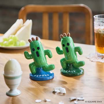 振りかける姿はまさに「針千本」！FFシリーズの「サボテンダー」が存在感抜群のソルト＆ペッパーケースになって予約受付中