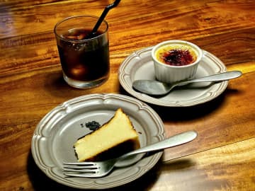 日比谷の看板のない隠れ家『ウラドラ』で絶品スイーツ付きのディナー〜黒猫スイーツ散歩 日比谷・有楽町編8〜
