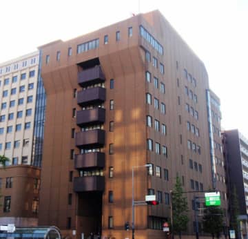 交番内で「大富豪」　賭博容疑の神奈川県警津久井署員6人を不起訴処分
